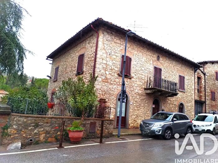 Casa con 9 locali in vendita in Via San Martino, Gaiole In Chianti