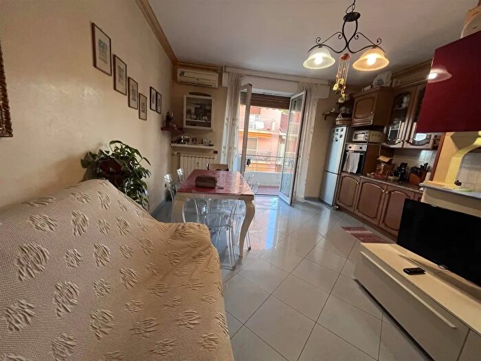Appartamento trilocale in vendita in Vallecrosia