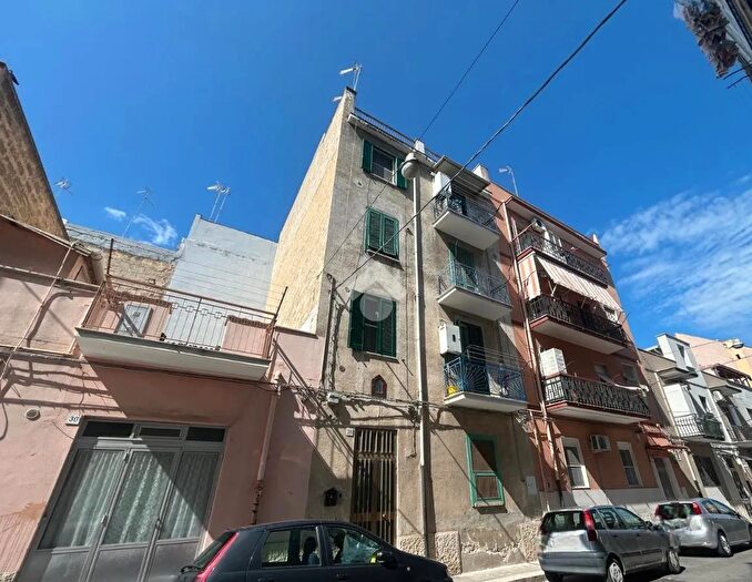 Appartamento trilocale in vendita in Via della Resistenza, Barletta