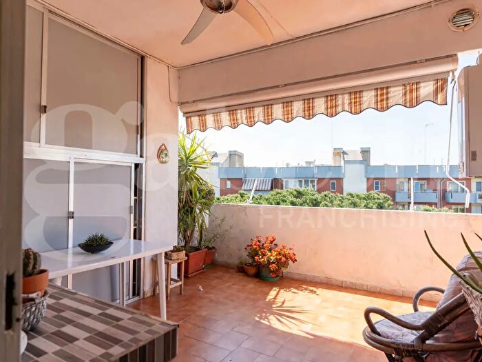 Appartamento con 5 locali in vendita in Via delle Belle Arti, Barletta