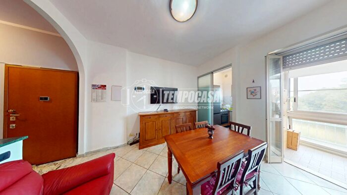 Appartamento trilocale in vendita in Via Vistrorio, Torino