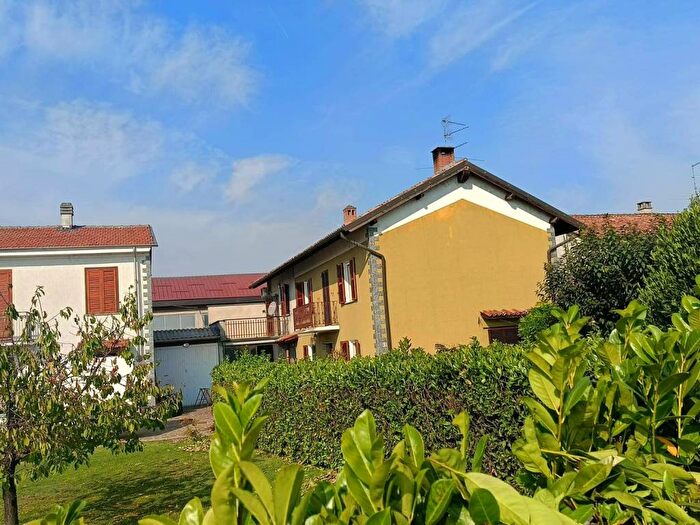 Casa con 6 locali in vendita in Strada Alessandria, San Germano, Casale Monferrato