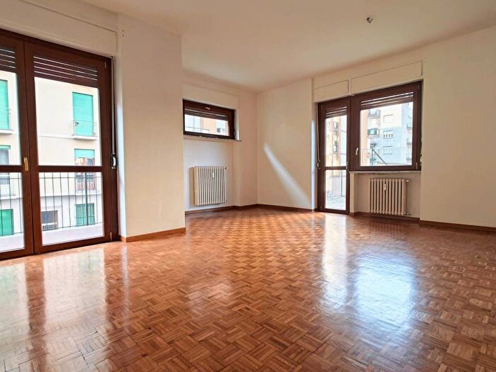 Appartamento quadrilocale in affitto in Via Tripoli, Santa Rita, Torino