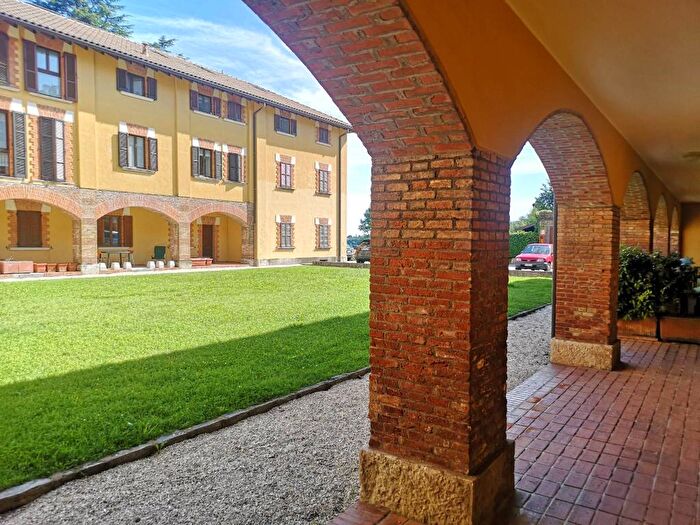 Appartamento bilocale in affitto in Via Ermenegildo Castiglioni, Induno Olona