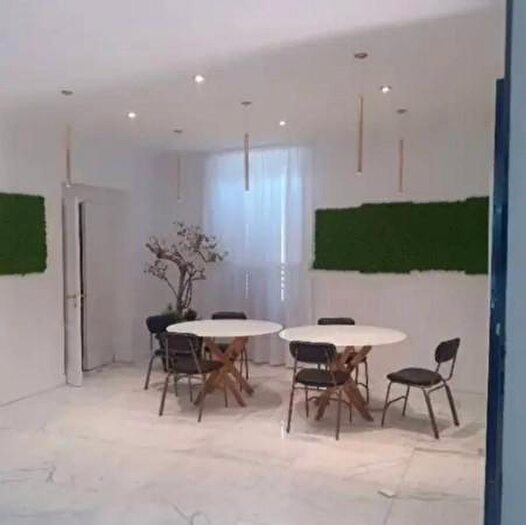 Appartamento con 6 locali in vendita in Viale Vittorio Veneto, Greve In Chianti