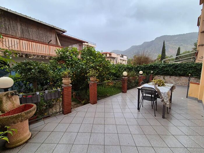 Appartamento quadrilocale in vendita in Palermo