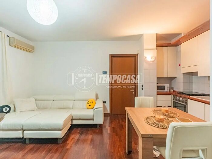 Appartamento bilocale in vendita in Via Bareggio, Cusago