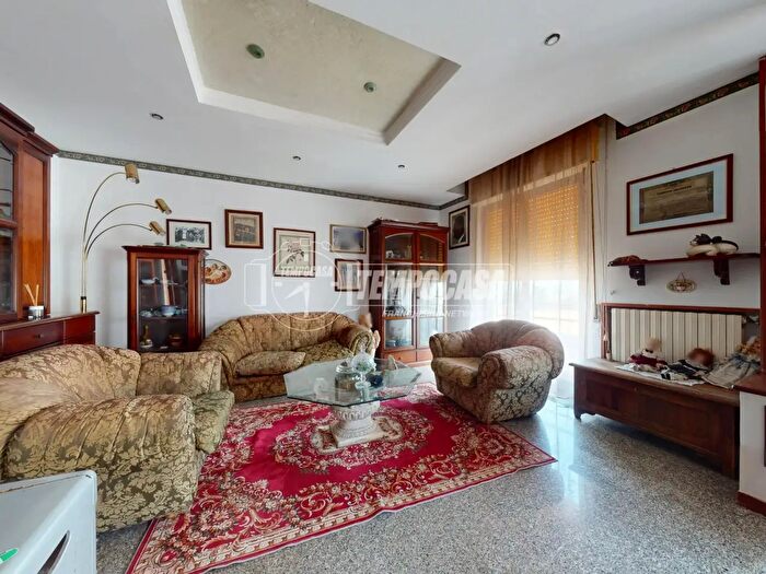 Appartamento quadrilocale in vendita in Via Don Giovanni Minzoni, Sammichele Di Bari