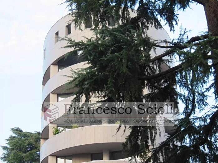 Appartamento bilocale in affitto in Via Solferino, Saronno