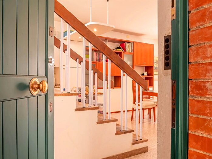 Appartamento trilocale in vendita in Monteriggioni