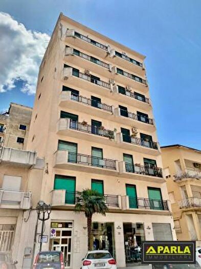 Appartamento con 5 locali in affitto in Via Regina Margherita, Canicatti