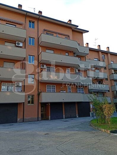 Appartamento trilocale in vendita in Via Ludovico Ariosto, Vimodrone