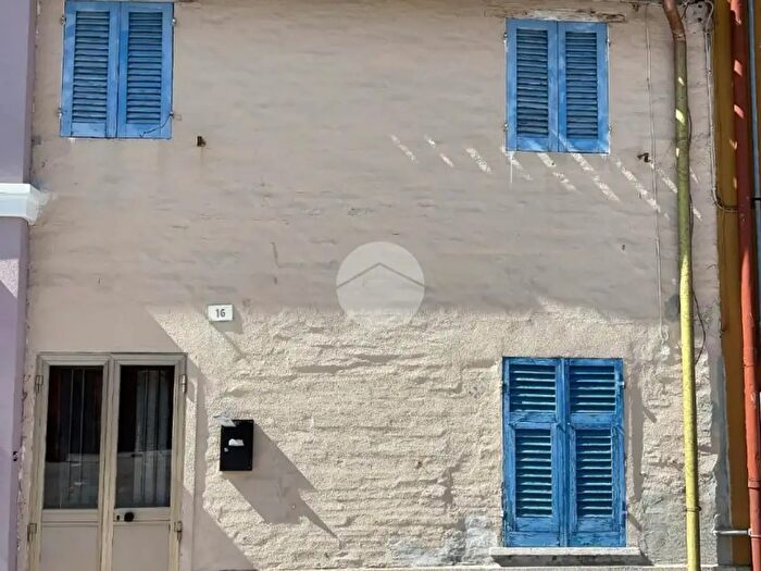 Casa bilocale in vendita in Via della Stazione, Fano