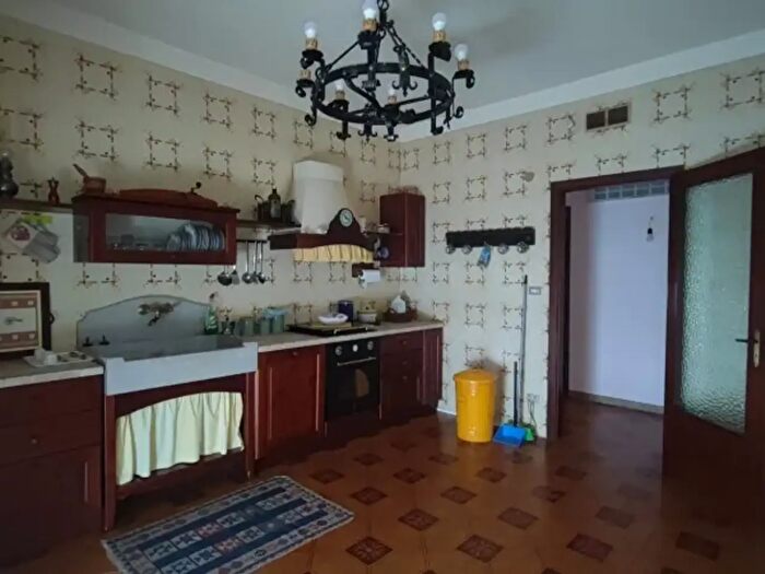 Appartamento con 5 locali in vendita in Floridia