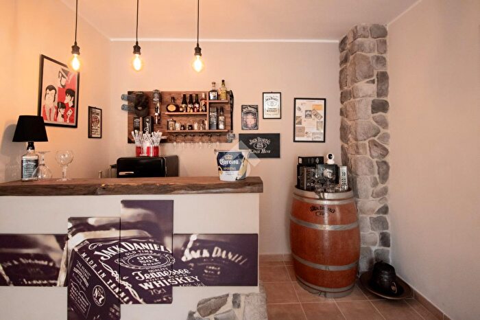 Casa con 5 locali in vendita in Via Velca, Santa Marinella