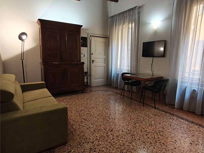 Appartamento bilocale in affitto in Centro Storico, Modena