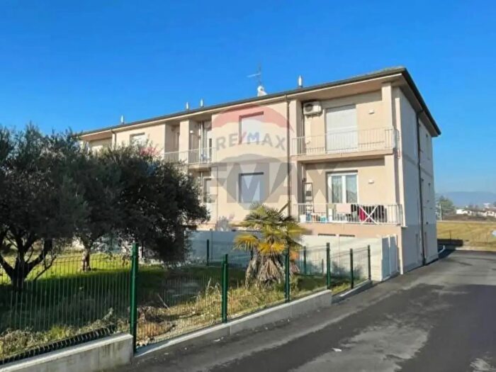 Appartamento bilocale in affitto in Via Meucci, Castelli Calepio