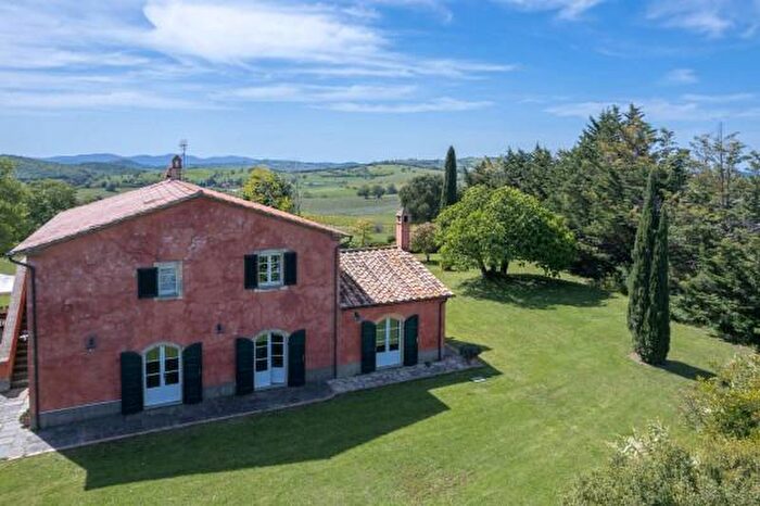 Casa con 6 locali in affitto in Magliano In Toscana