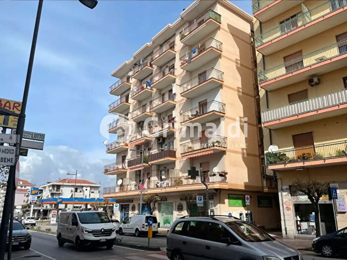 Appartamento quadrilocale in vendita in Via Roma, Bellizzi