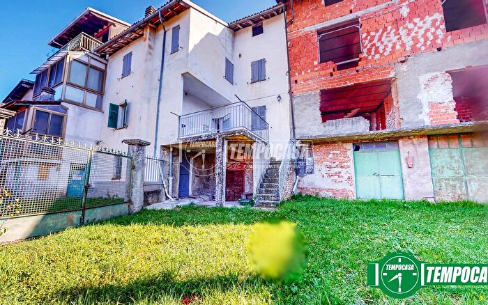 Casa con 5 locali in vendita in Via Guglielmo Marconi, Montaldo Bormida