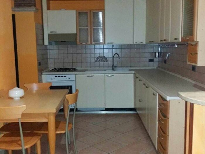 Appartamento trilocale in affitto in Centro, Latina