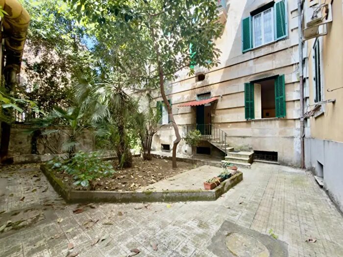 Appartamento quadrilocale in vendita in Via Gargano, Roma