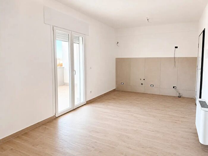 Appartamento trilocale in vendita in Via Pietro Nenni, Nettuno