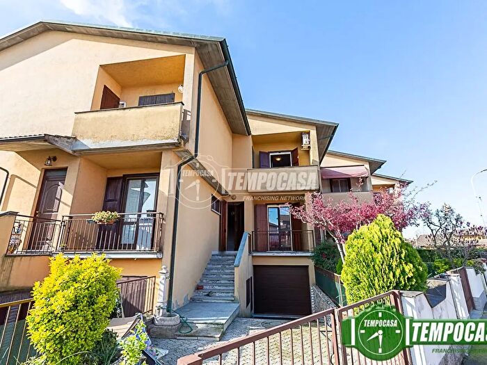 Casa trilocale in vendita in Via Fosse Ardeatine, Offanengo