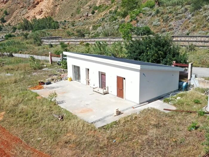 Casa monolocale in vendita in Via Federico II, Terrasini