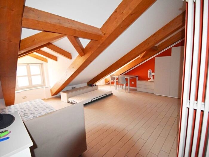 Casa monolocale in affitto in Piazza Savoia, Quadrilatero Romano, Torino