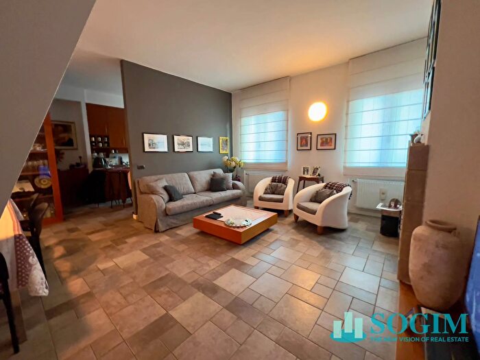 Appartamento trilocale in vendita in Via Giotto, Albese Con Cassano