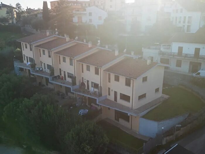 Casa con 7 locali in vendita in Via Alcide De Gasperi, Fiano Romano