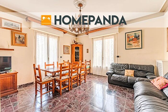 Appartamento con 5 locali in vendita in Via Adriano Cecioni, Firenze