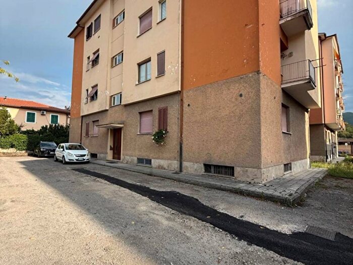 Appartamento quadrilocale in vendita in Via Lesta della Battaglia, Rieti