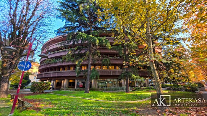 Appartamento trilocale in vendita in Rotonda Massimo dAzeglio, Novara