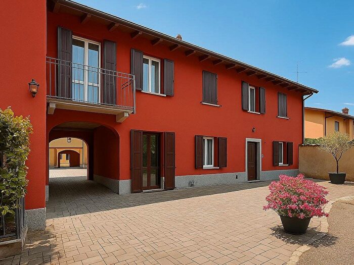 Appartamento monolocale in affitto in Via Giuseppe Verdi, Centro, Lurate Caccivio