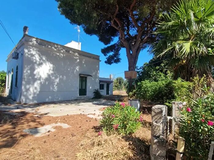Casa trilocale in vendita in Contrada Campobasso, Brindisi
