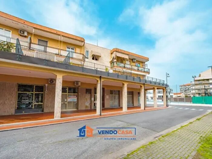 Appartamento trilocale in vendita in Piazza Settembre, Albenga