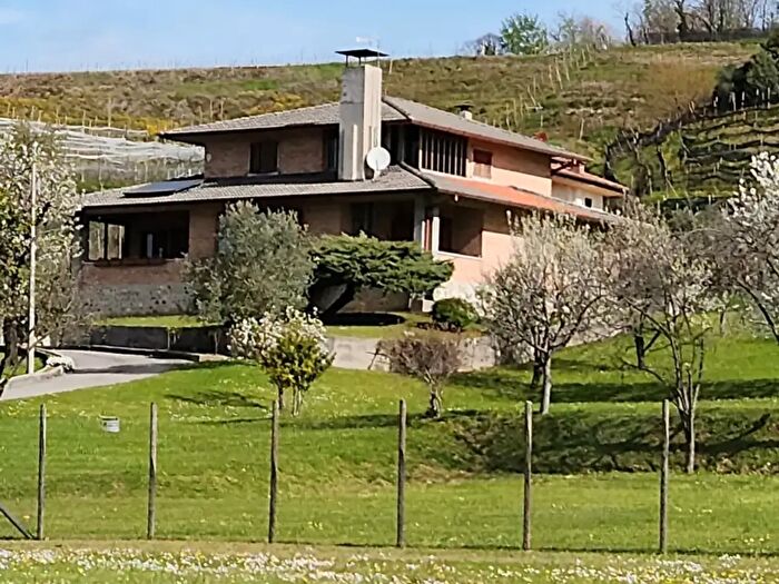 Casa con 6 locali in vendita in Via dei Monti, Povoletto