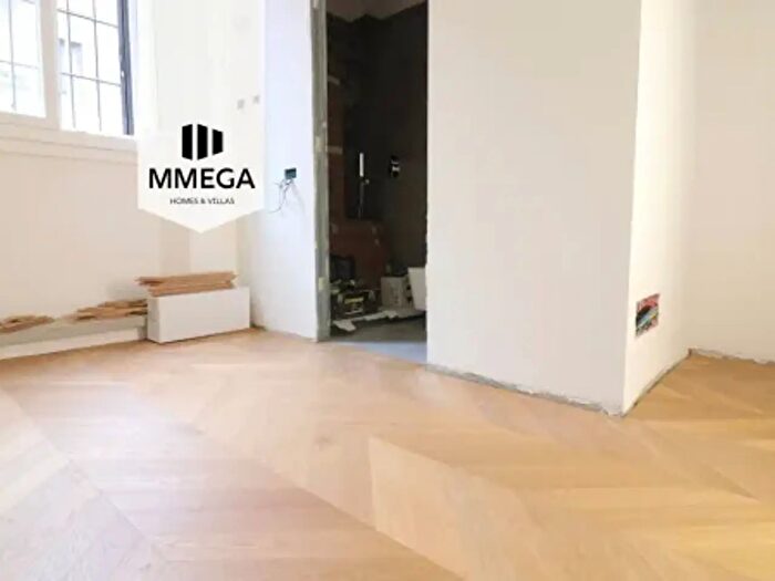 Appartamento con 6 locali in vendita in Via Carlo Poma, Firenze