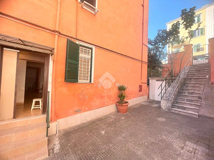 Appartamento bilocale in vendita in Via delle Begonie, Roma