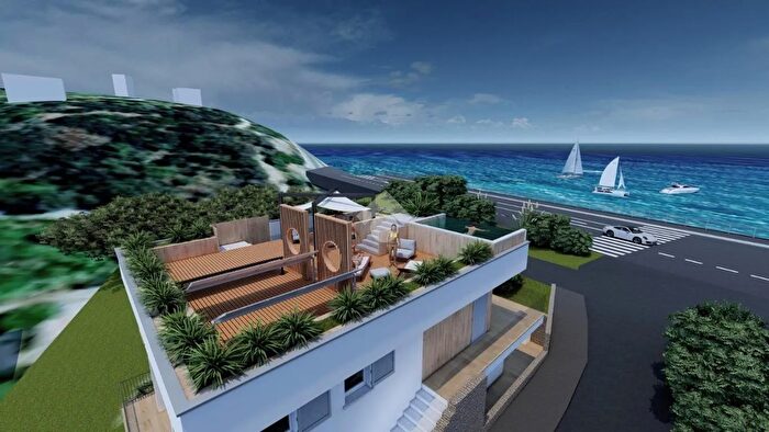 Casa con 5 locali in vendita in Via Roglio, Celle Ligure