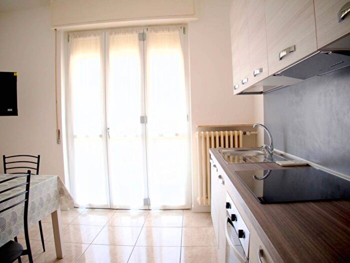 Appartamento trilocale in affitto in Via Giuseppe Bravi, Centro, Mapello