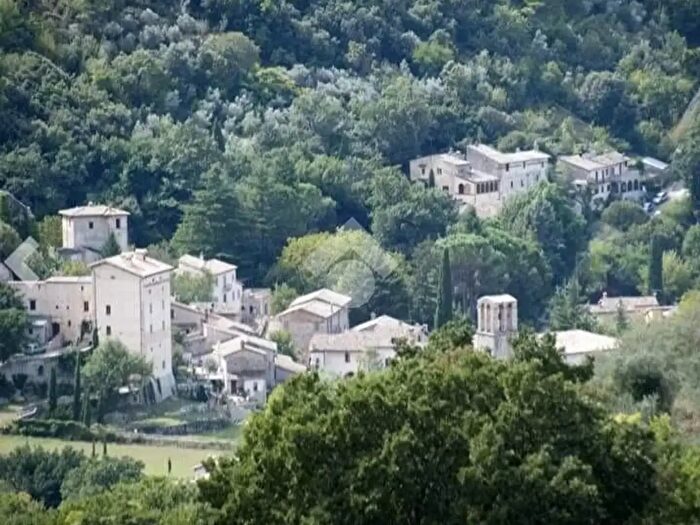 Appartamento bilocale in vendita in Loc Via Bazzanese, Spoleto