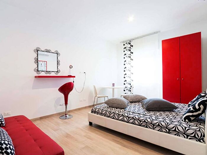 Appartamento trilocale in affitto in Via del Fornetto, Marconi, Roma