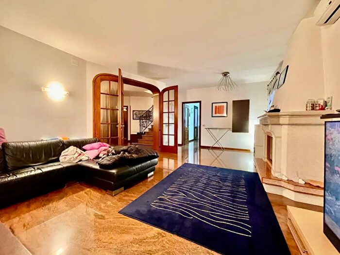Casa con 10 locali in vendita in Via Leonardo da Vinci a, Portogruaro
