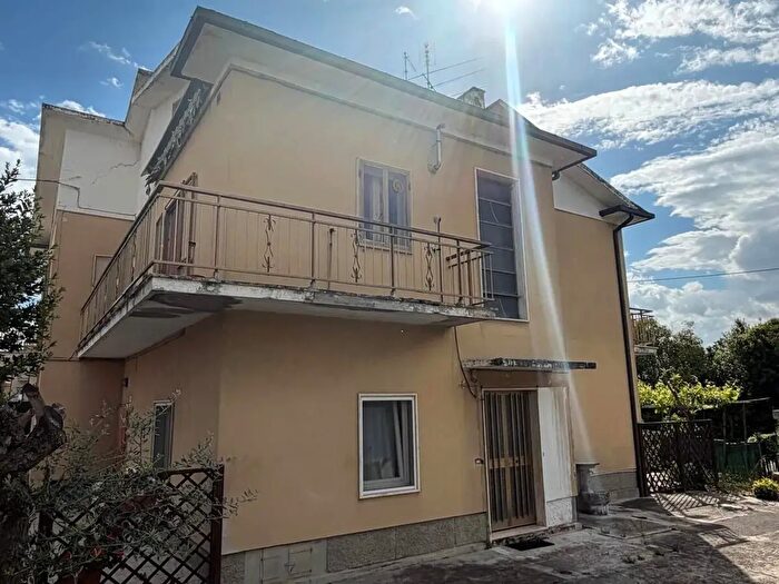 Casa con 7 locali in vendita in Strada ComunaleVallone, Senigallia
