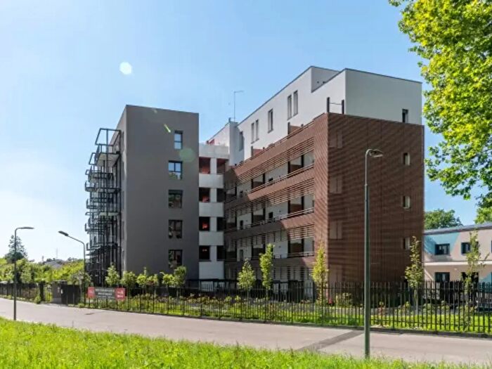 Appartamento trilocale in vendita in Via Costantino Baroni, Milano