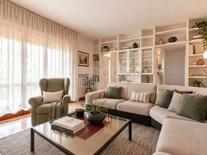Casa con 5 locali in vendita in Via X Aprile, Lugo