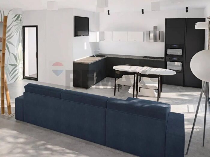 Appartamento trilocale in vendita in Via Papa Giovanni XXIII, Bari